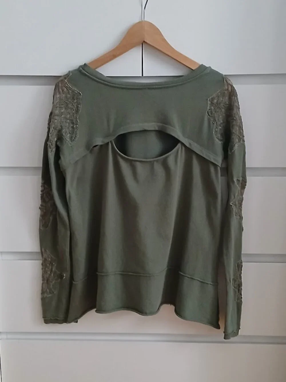 FREE PEOPLE Dark Green Cotton Top with Lace Details - size XS